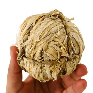 pelota en fibras naturales